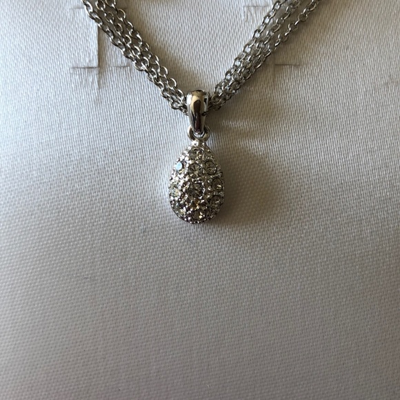 Necklace and erring set - Picture 3 of 8